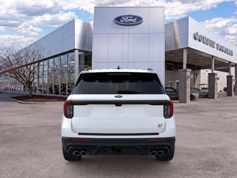 New 2026 Star White Metallic Tri-Coat Ford ST image 5
