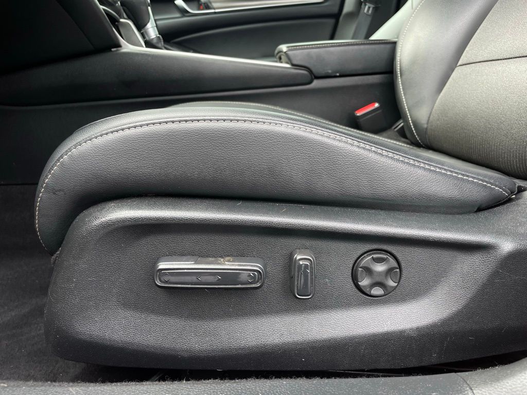 2018 Honda Accord Sport 25