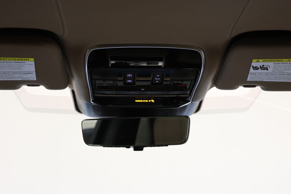 Thumbnail: 2023 Land Rover Range Rover - 14