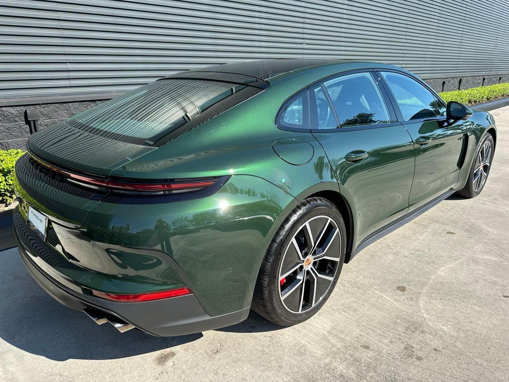 Thumbnail: 2025 Porsche Panamera - 9