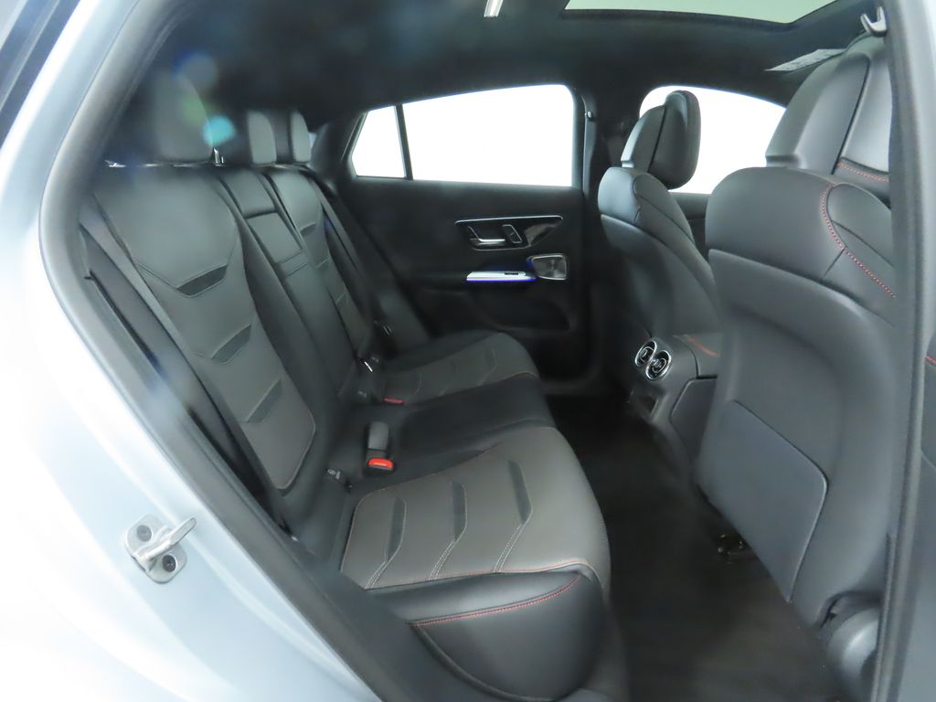 2025 Mercedes-Benz GLC 63 AMG 24