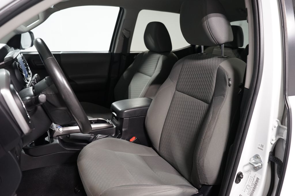 Thumbnail: 2022 Toyota Tacoma - 24