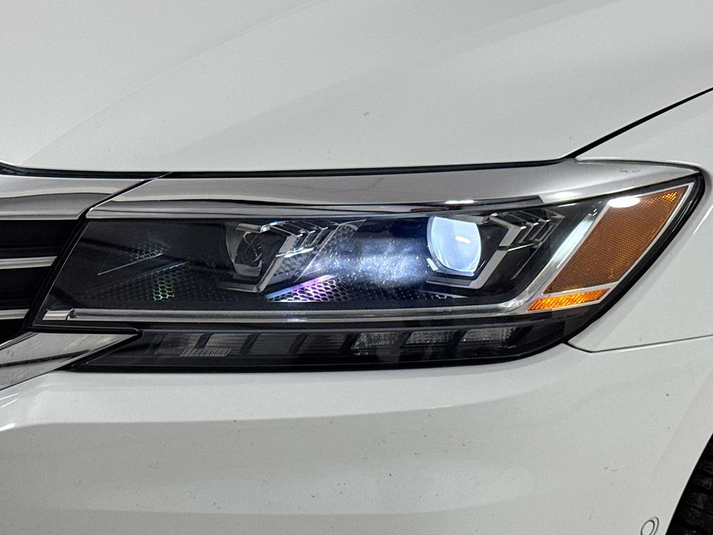 Used Car 2022 Volkswagen Passat  2.0t Limited Edition For Sale Under $20,000 In Austin, Texas