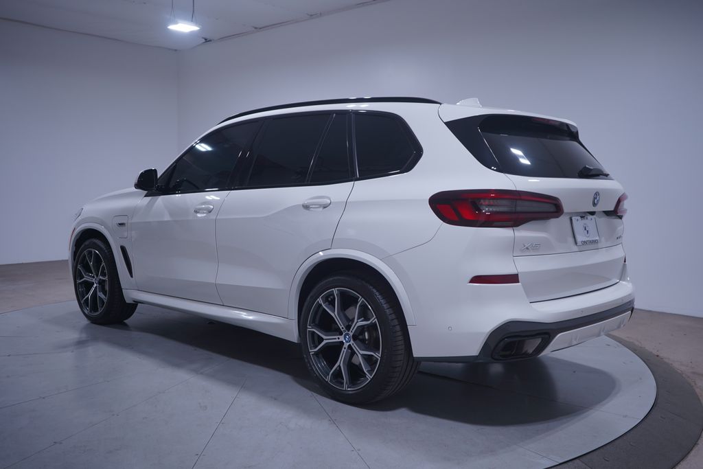 Thumbnail: 2023 BMW X5 - 3