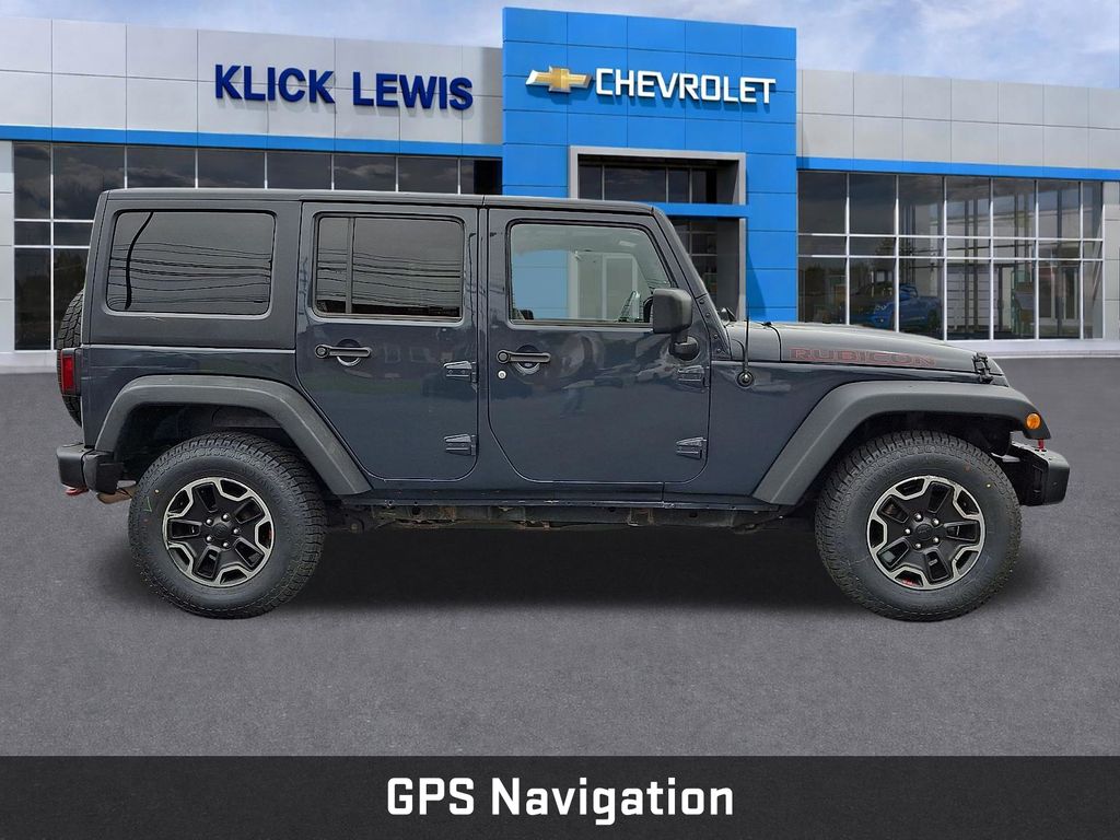 2016 Jeep Wrangler Unlimited Rubicon - 8