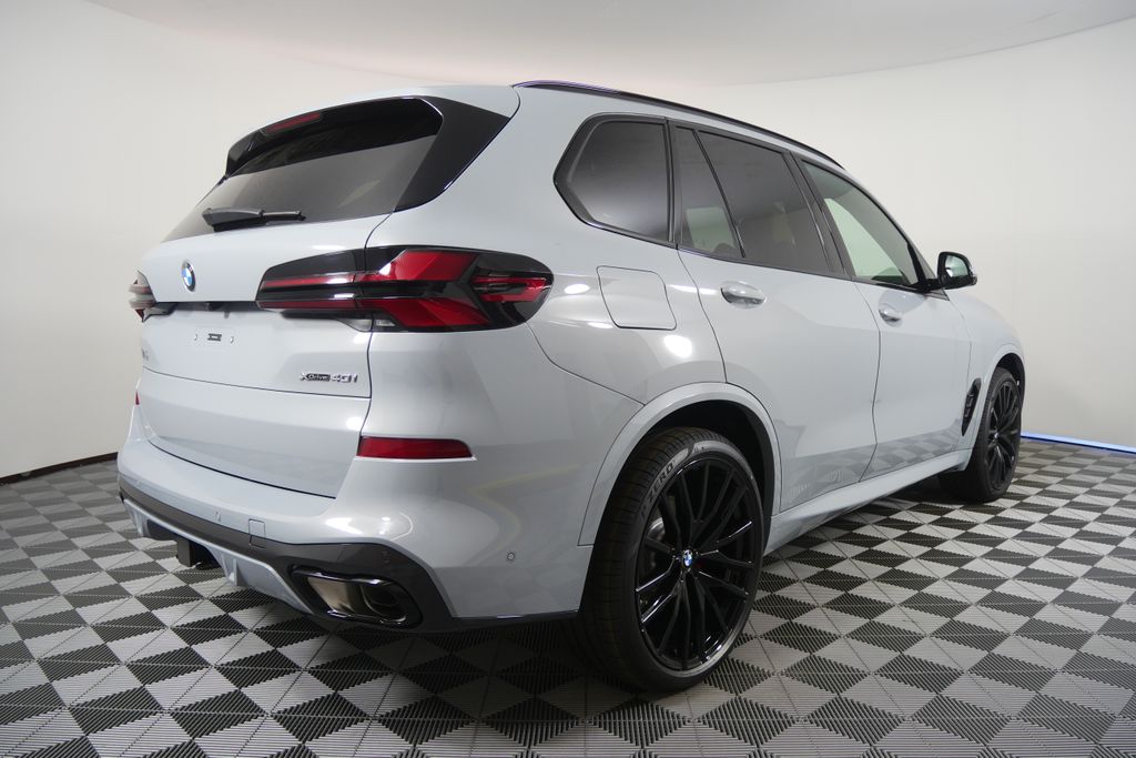 Thumbnail: 2026 BMW X5 - 3