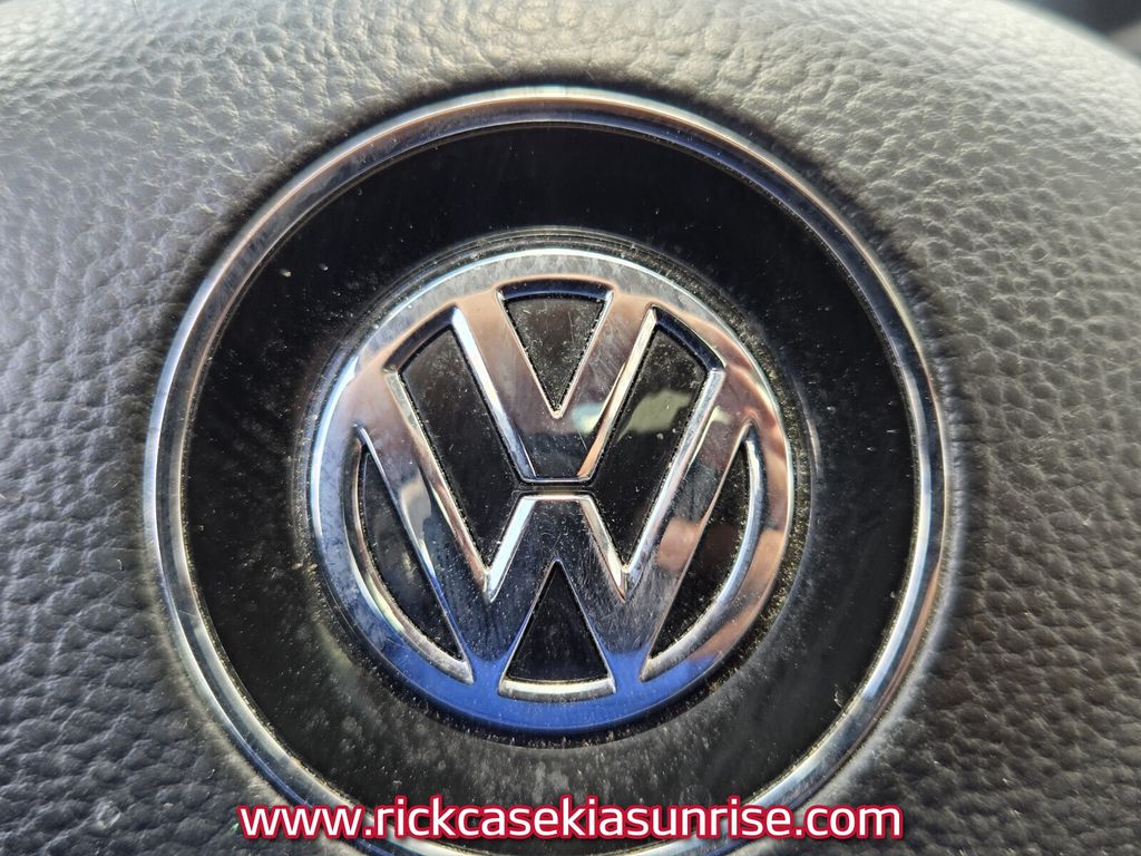 2018 Volkswagen Passat - $11,990