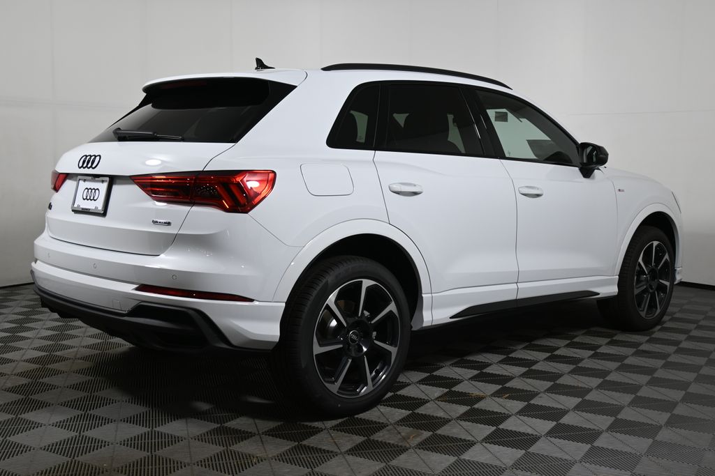 Thumbnail: 2025 Audi Q3 - 7