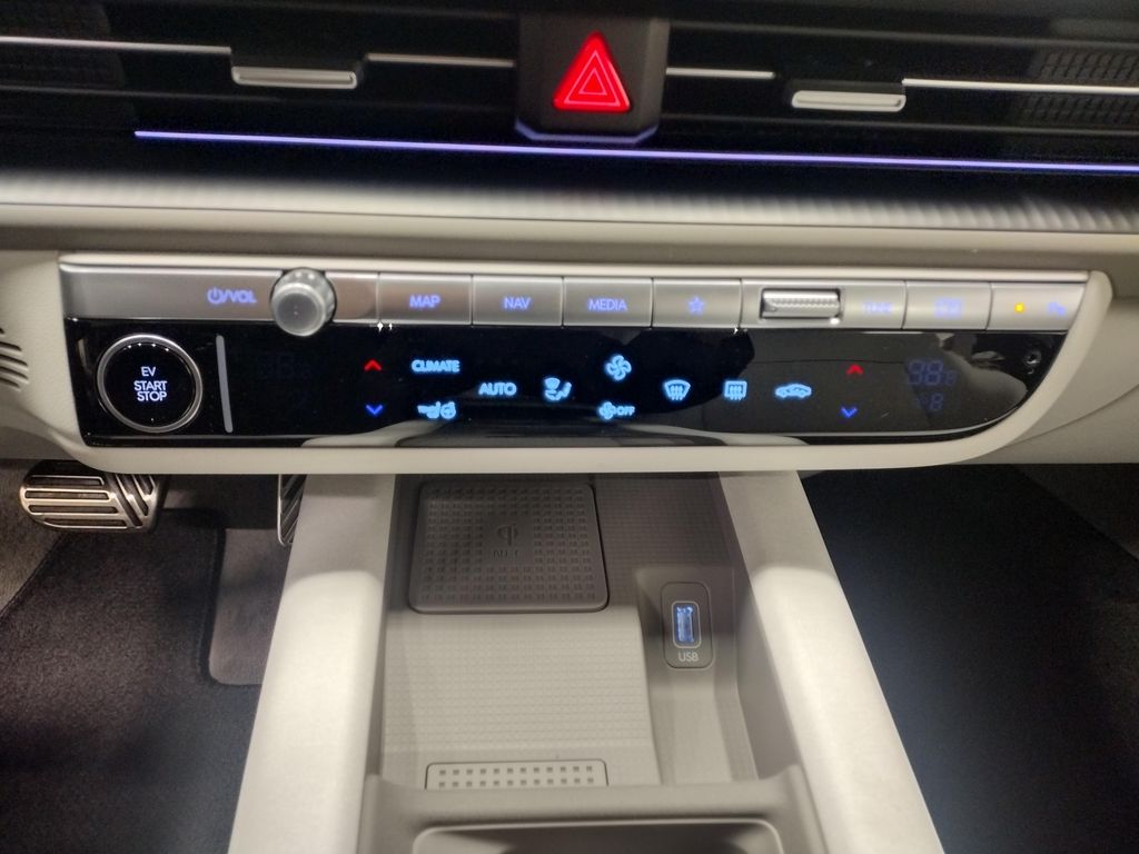 2025 Hyundai IONIQ 6 Limited