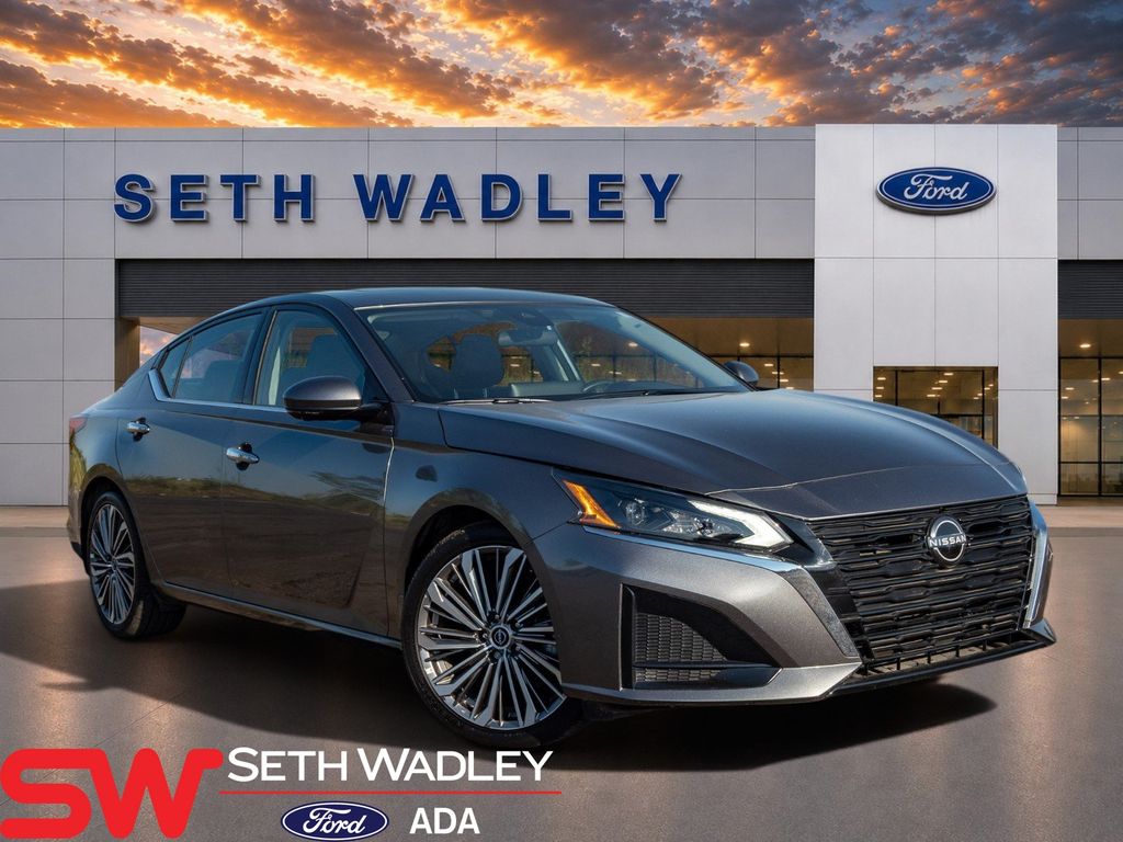  2023 Nissan Altima 2.5 SL FWD   