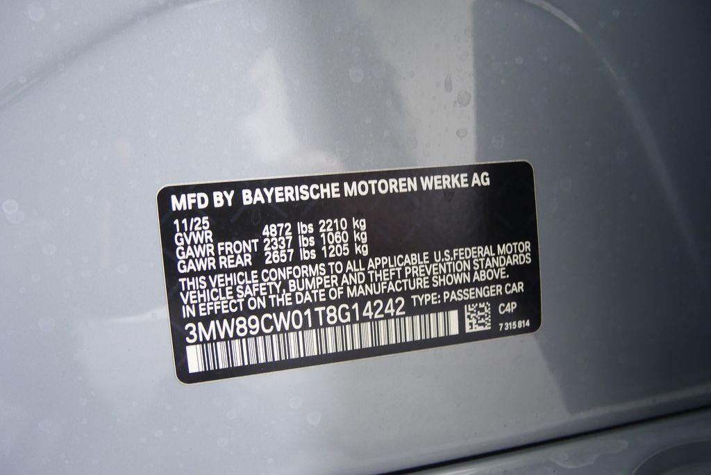 Thumbnail: 2026 BMW 3 Series - 26