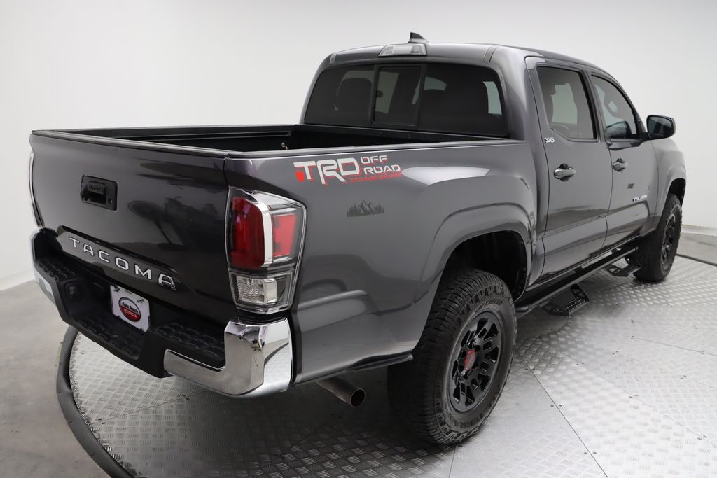 2018 Toyota Tacoma SR5 8
