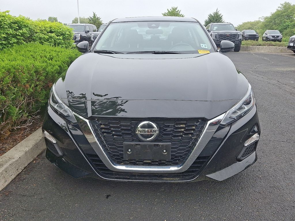 2022 Nissan Altima SV 2