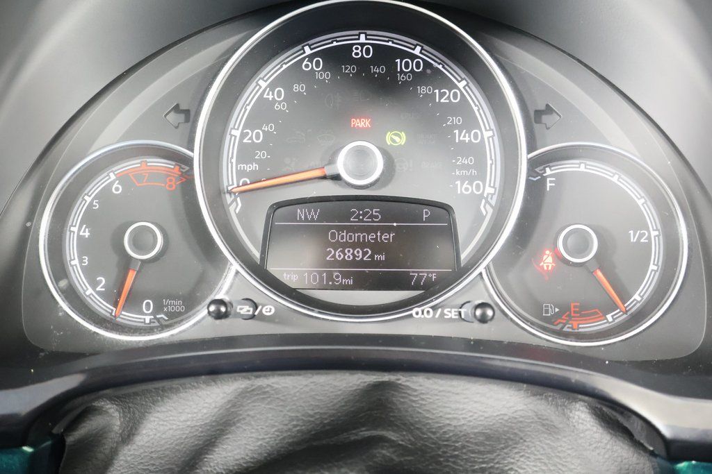 Thumbnail: 2017 Volkswagen Beetle - 17