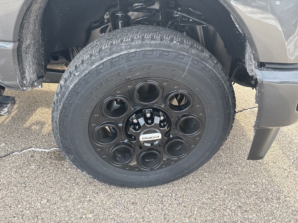 New 2026 Gray Ford Lariat image 8