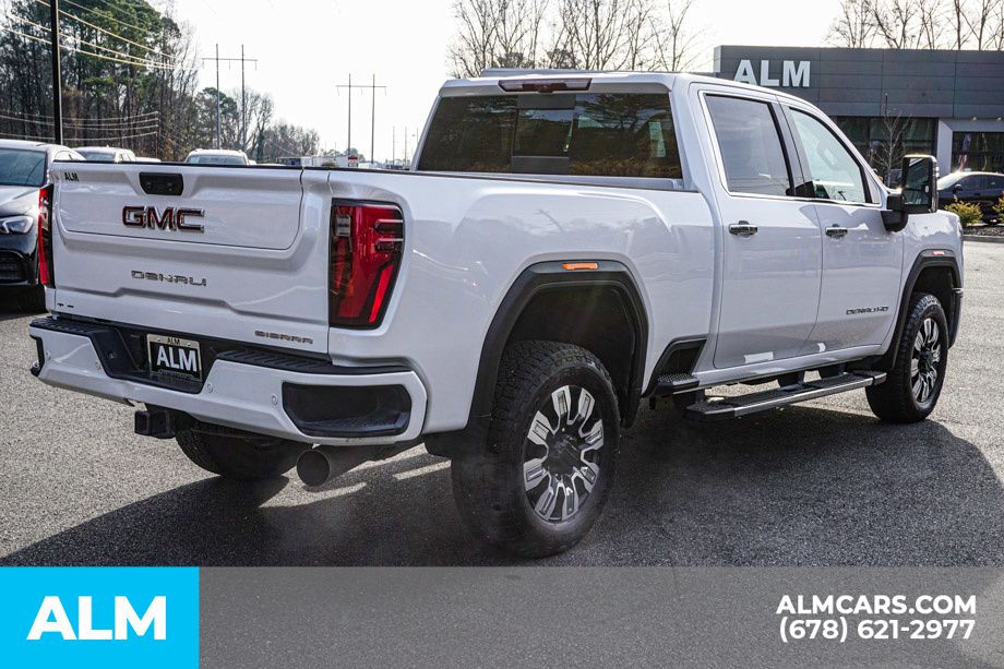 Used 2025 White GMC Denali image 6