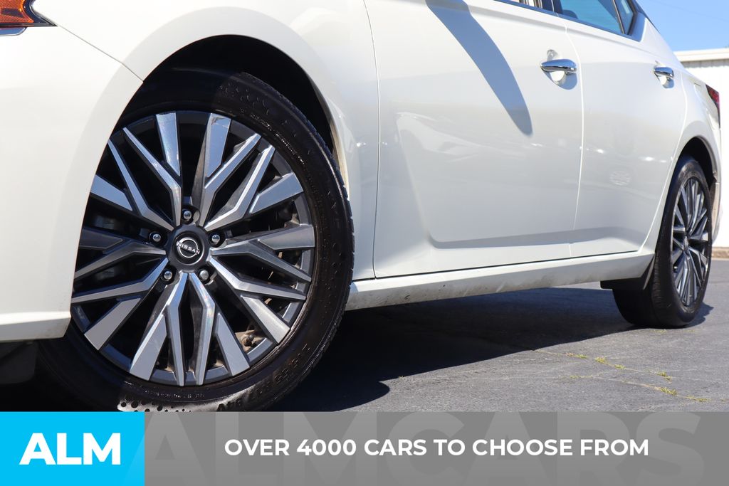 2023 Nissan Altima 2.5 SV photo 2