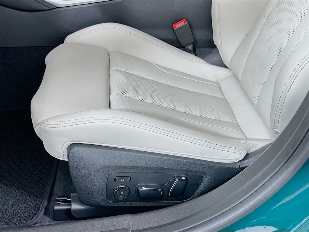 Thumbnail: 2026 BMW M3 - 21