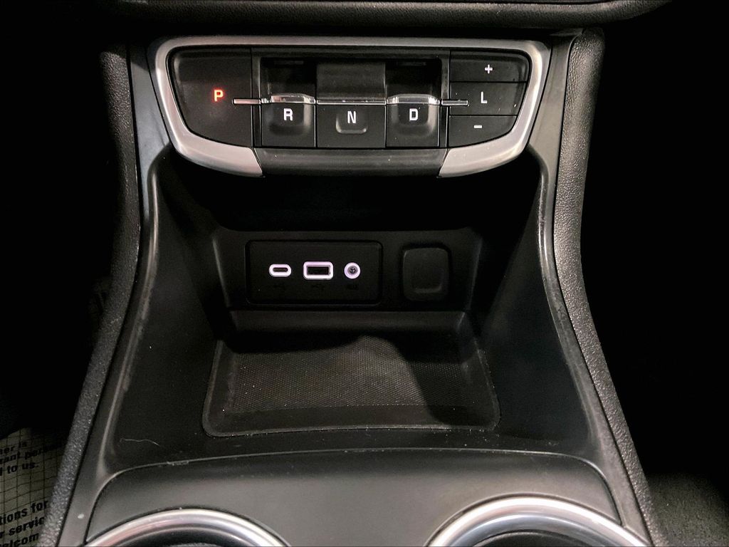 2024 GMC Terrain — photo 12