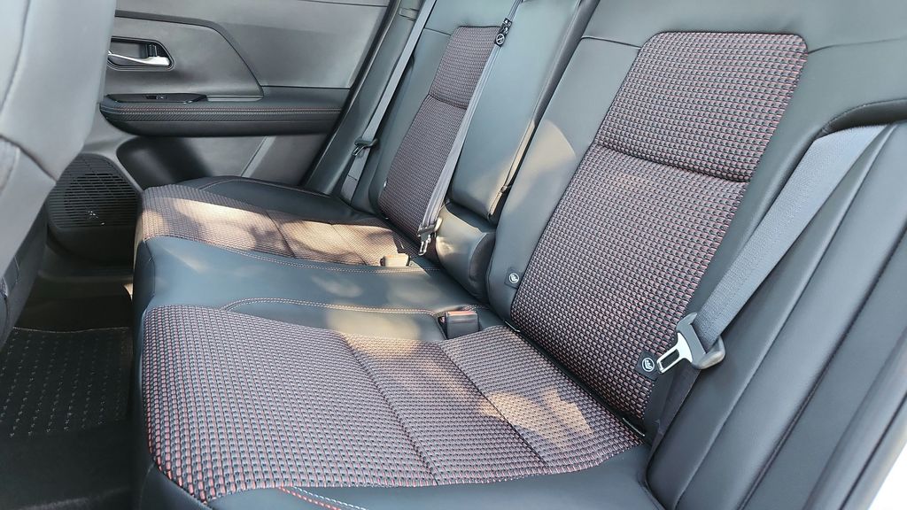 2025 Nissan Kicks
