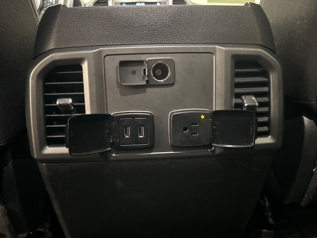 Used 2017 Gray Ford XLT image 28