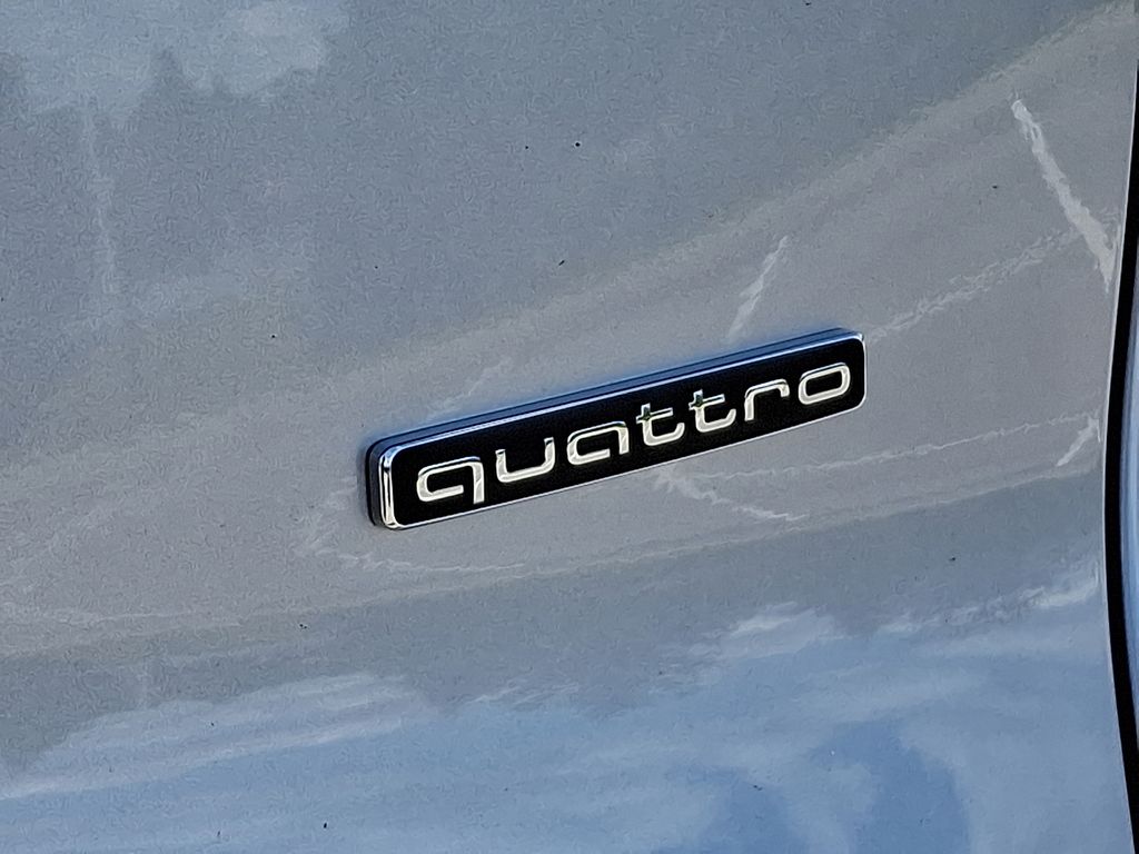 Thumbnail: 2025 Audi Q5 - 12