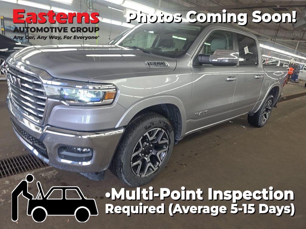 2025 RAM 1500 Laramie 4x4 Crew Cab 5'7's photo