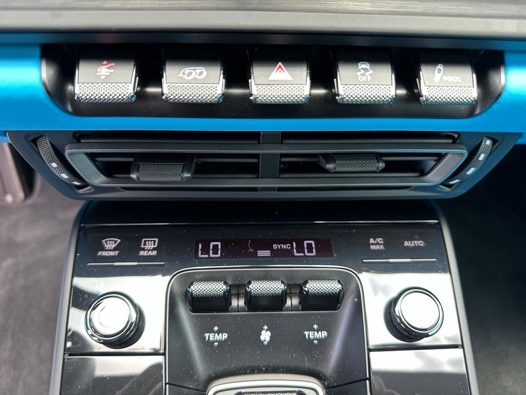 Thumbnail: 2024 Porsche 911 - 24