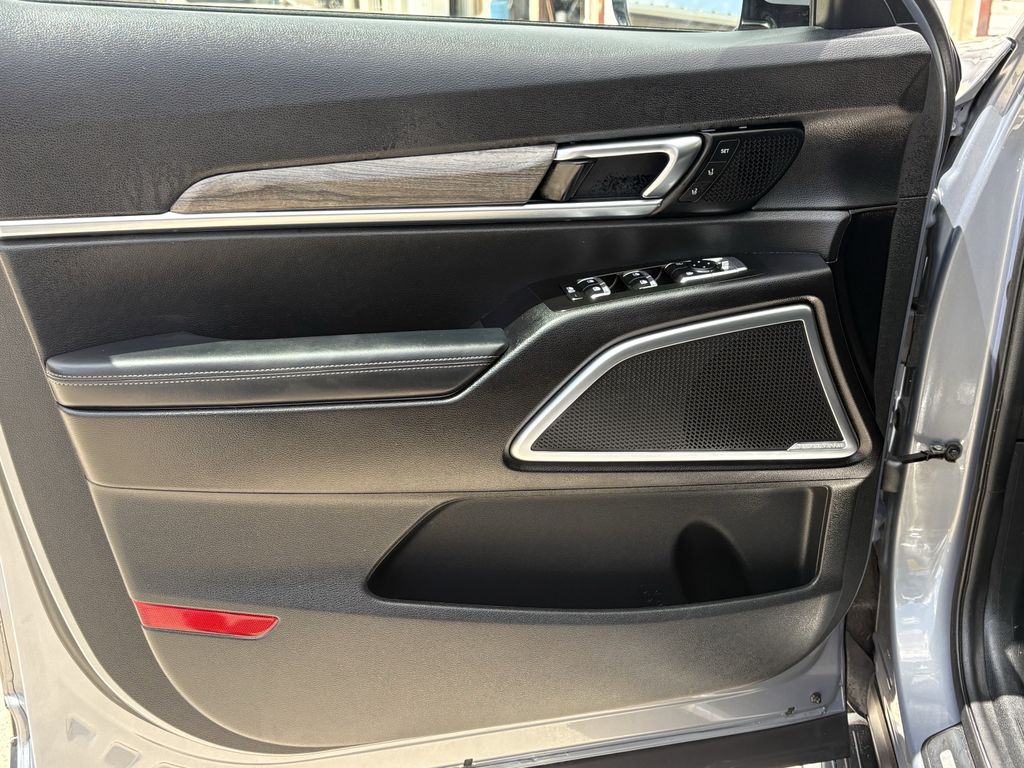 2020 Kia Telluride SX Silver at Bravo Nissan