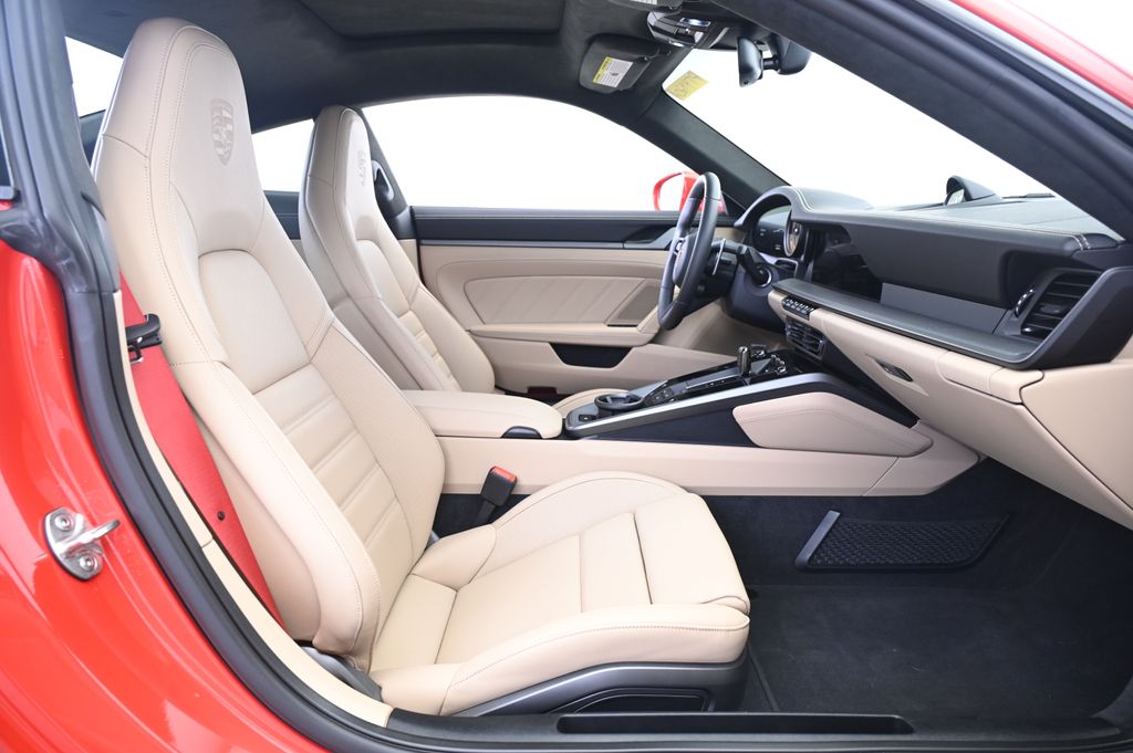 Thumbnail: 2024 Porsche 911 - 19