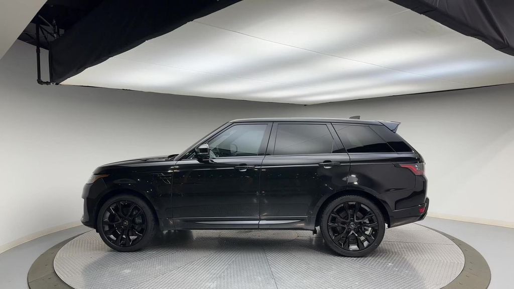 Thumbnail: 2021 Land Rover Range Rover Sport - 5