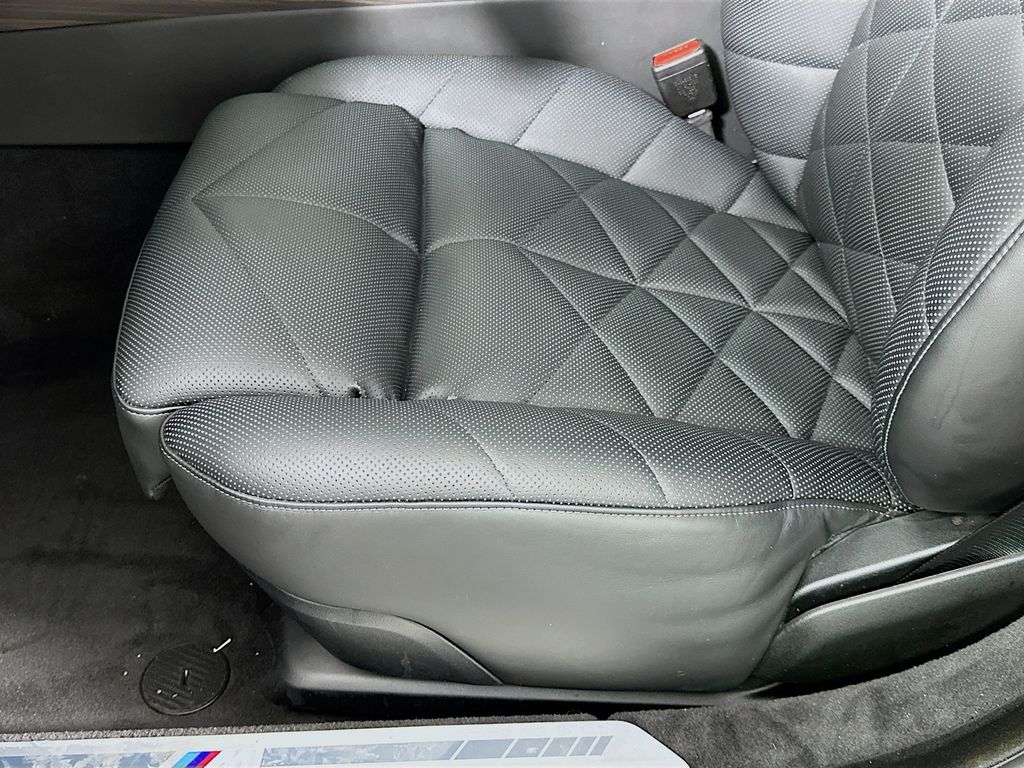 Thumbnail: 2023 BMW 7 Series - 20