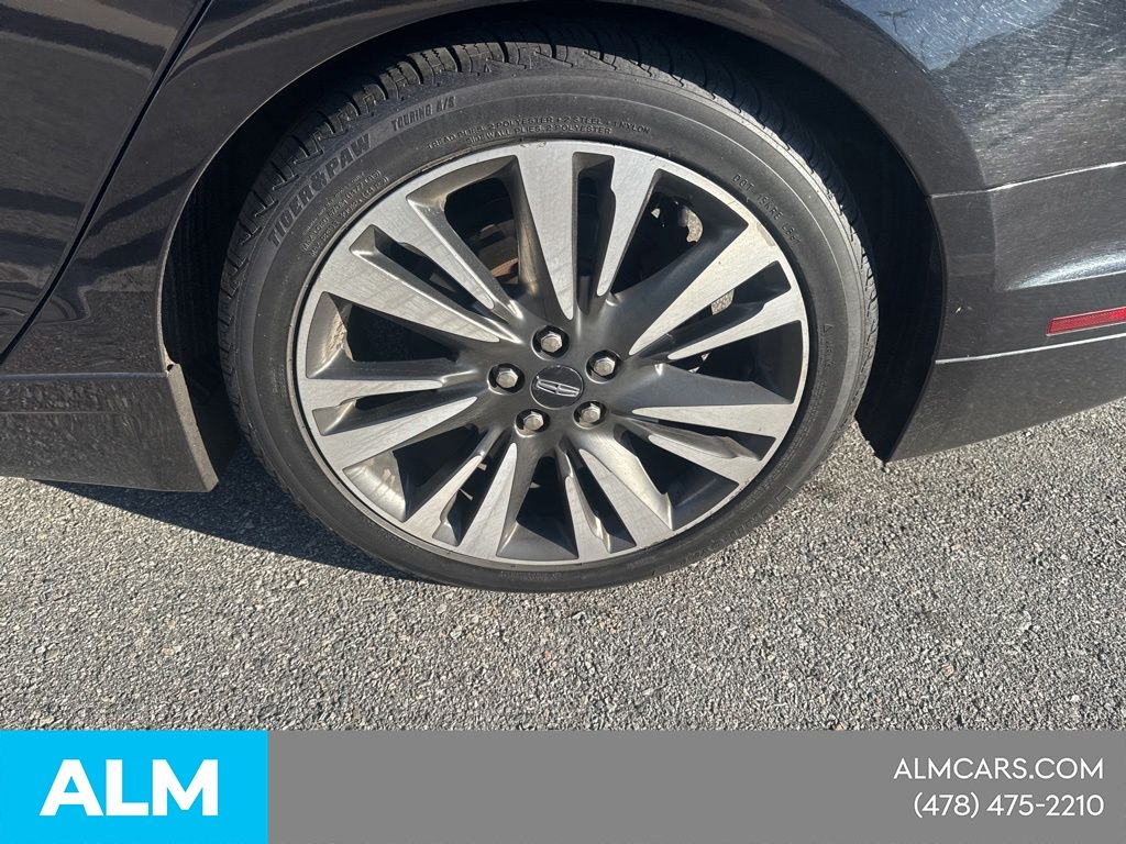 Used 2020 Black Lincoln Reserve image 15