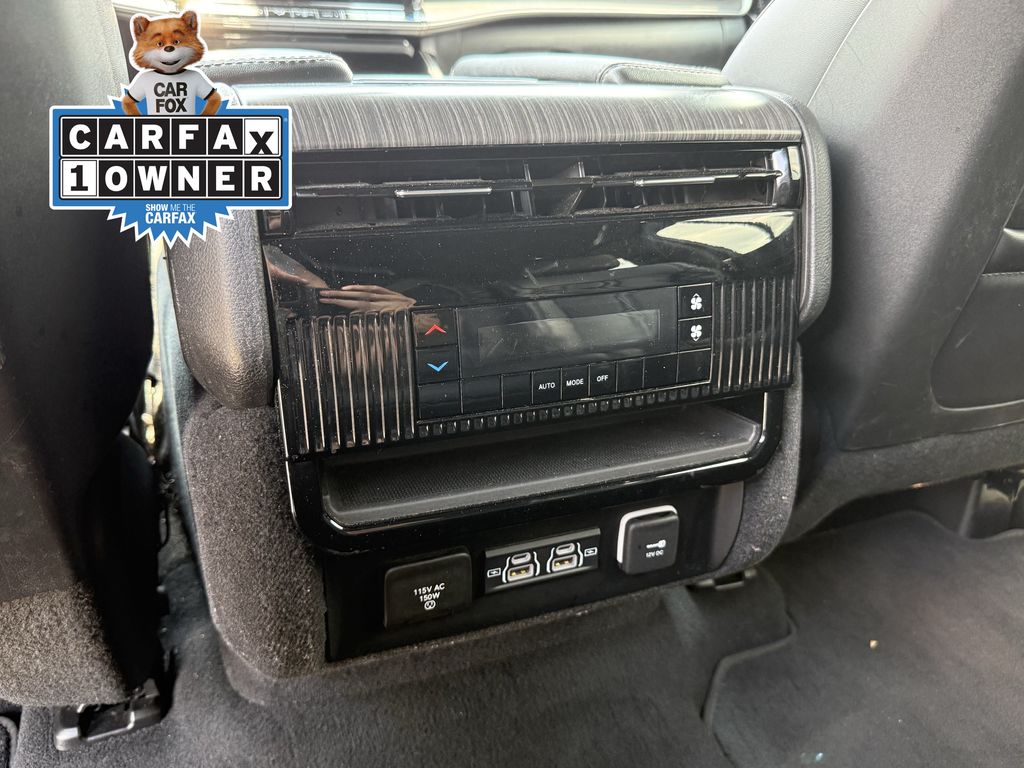 2024 Jeep Wagoneer Series II White at River Oaks CDJR