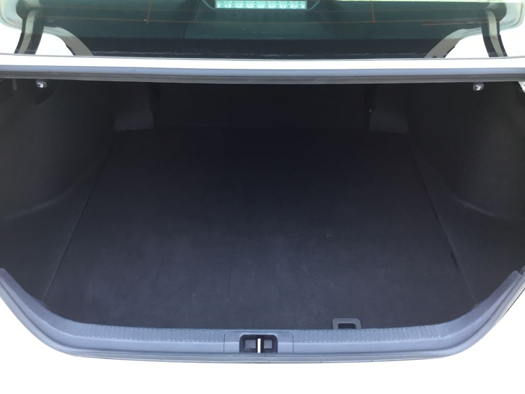 2023 Toyota Camry SE 15