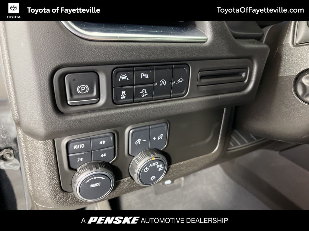 Thumbnail: 2021 Chevrolet Tahoe - 29