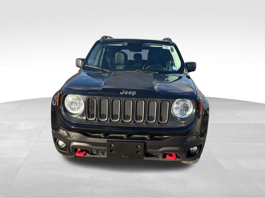 2017 Jeep Renegade Deserthawk 2