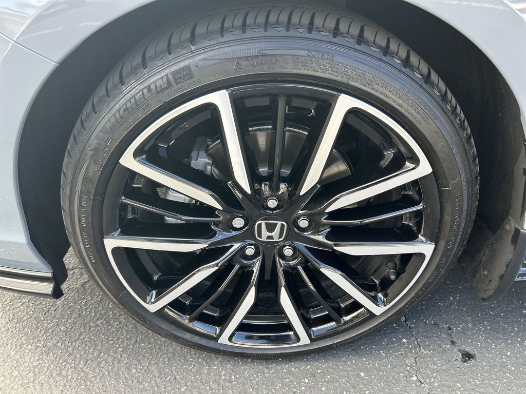 Thumbnail: 2025 Honda Accord - 10