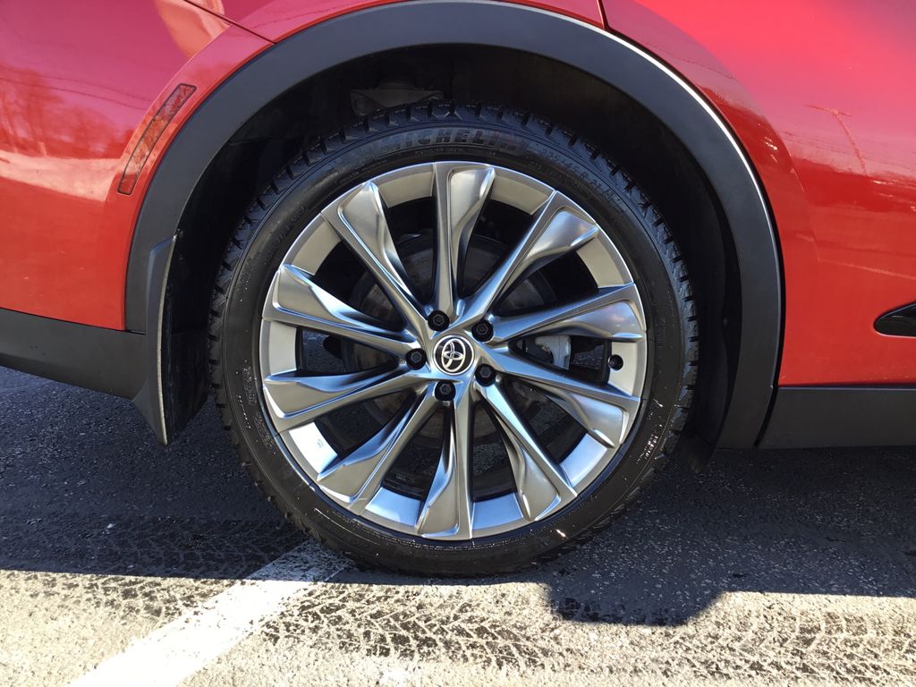 Thumbnail: 2023 Toyota Crown - 11