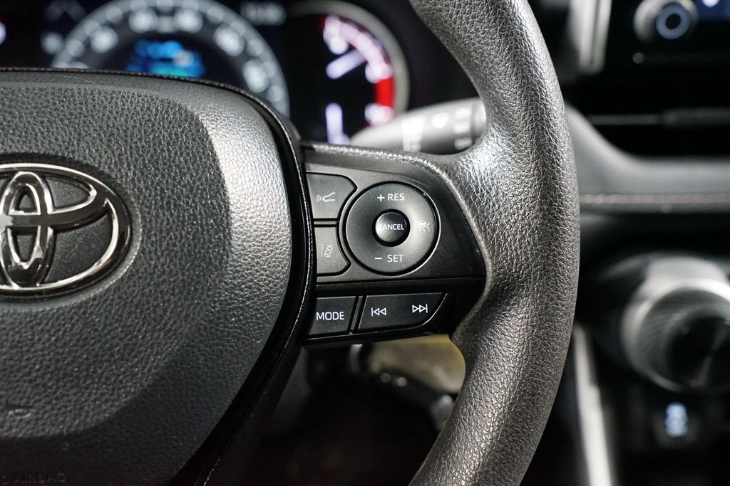 Thumbnail: 2024 Toyota RAV4 - 13