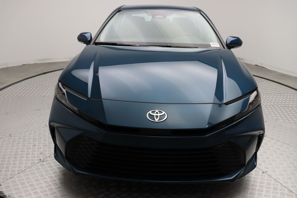 2025 Toyota Camry LE 5