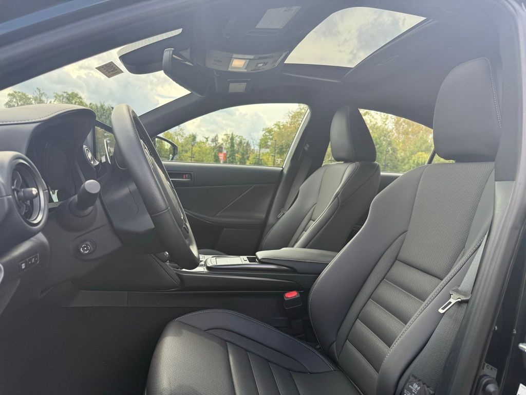 2025 Lexus IS 350 F SPORT AWD photo 9