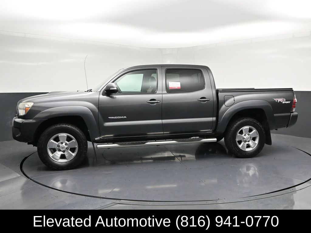 Used 2013 Toyota Tacoma PreRunner with VIN 3TMJU4GN3DM148681 for sale in Kansas City