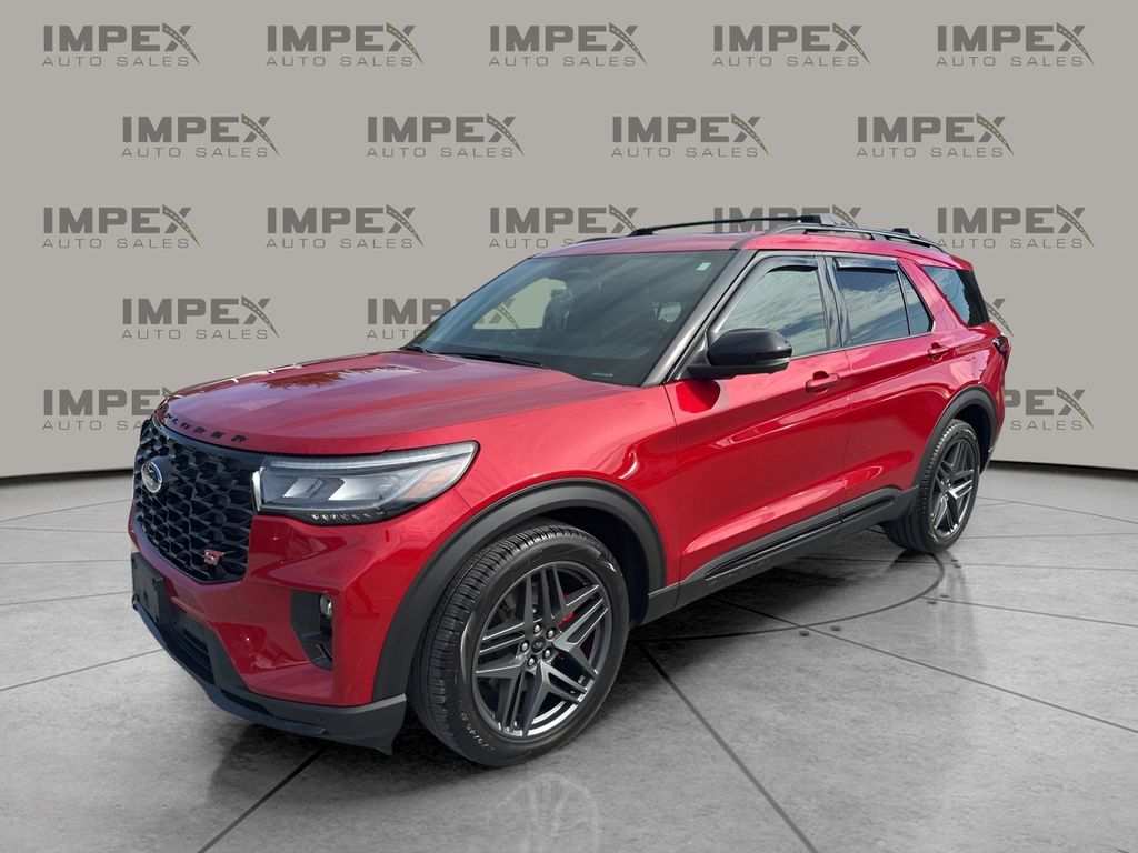2025 Ford Explorer ST's photo