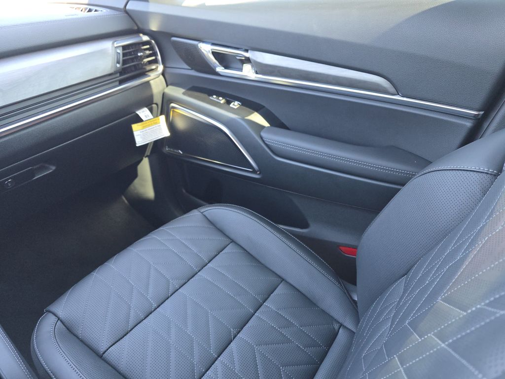 new 2025 Kia Telluride car, priced at $48,634