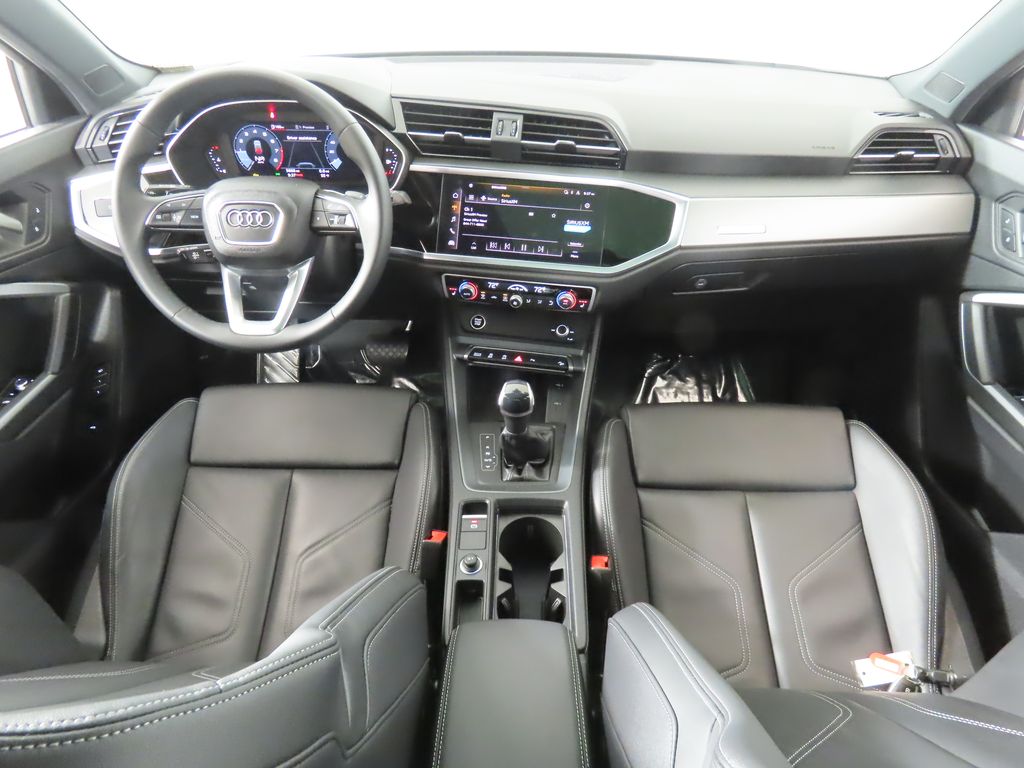 Thumbnail: 2025 Audi Q3 - 12