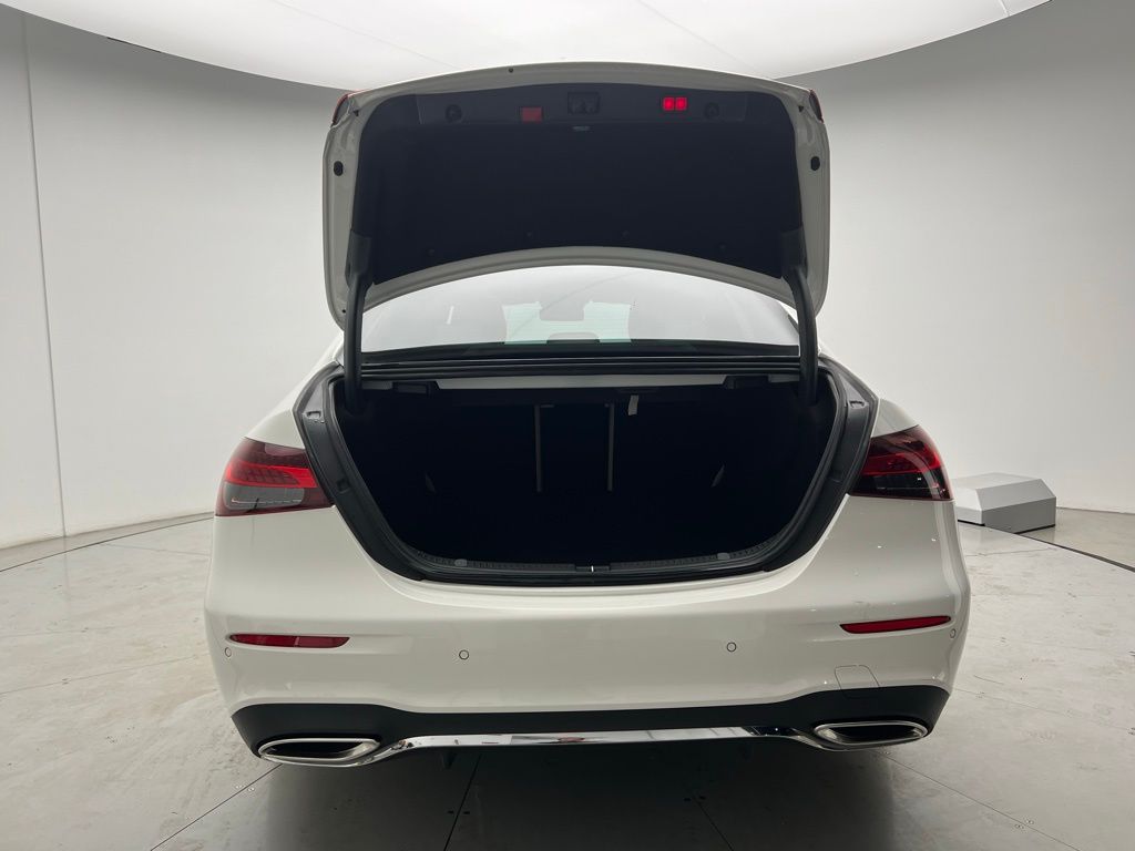 Thumbnail: 2023 Mercedes-Benz E-Class - 5