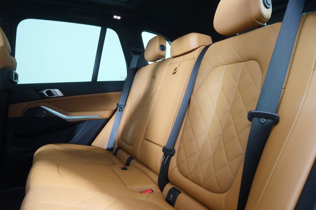 Thumbnail: 2023 BMW X5 - 15