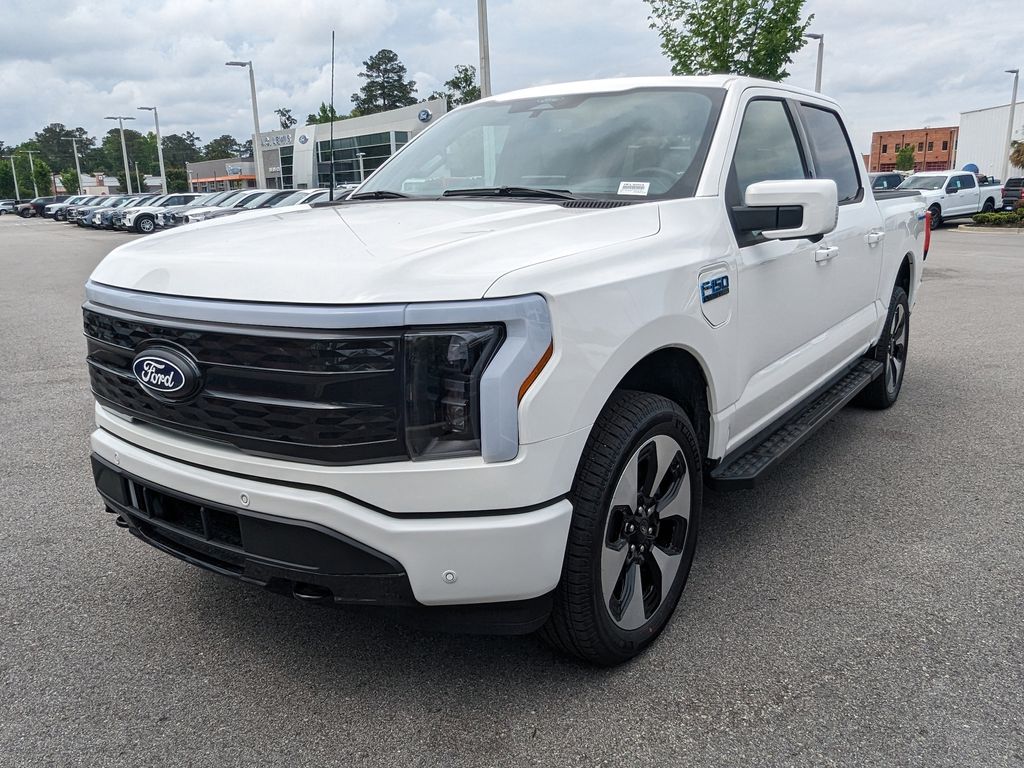 2025 Ford F-150 Lightning Platinum