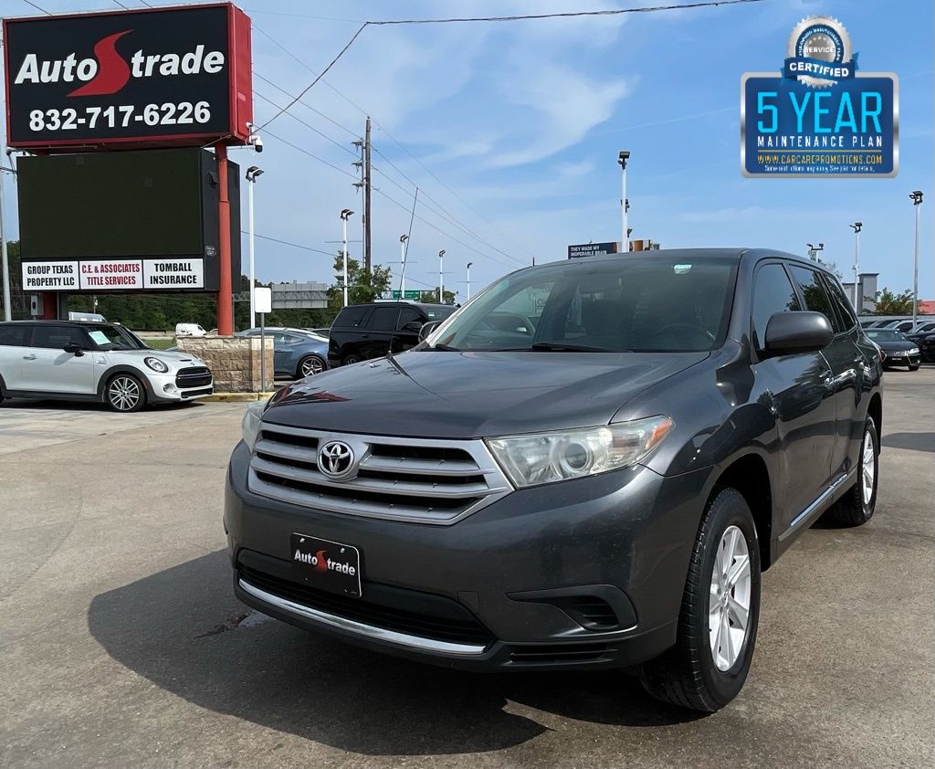 2011 Toyota Highlander Base Gray at Gullo Toyota